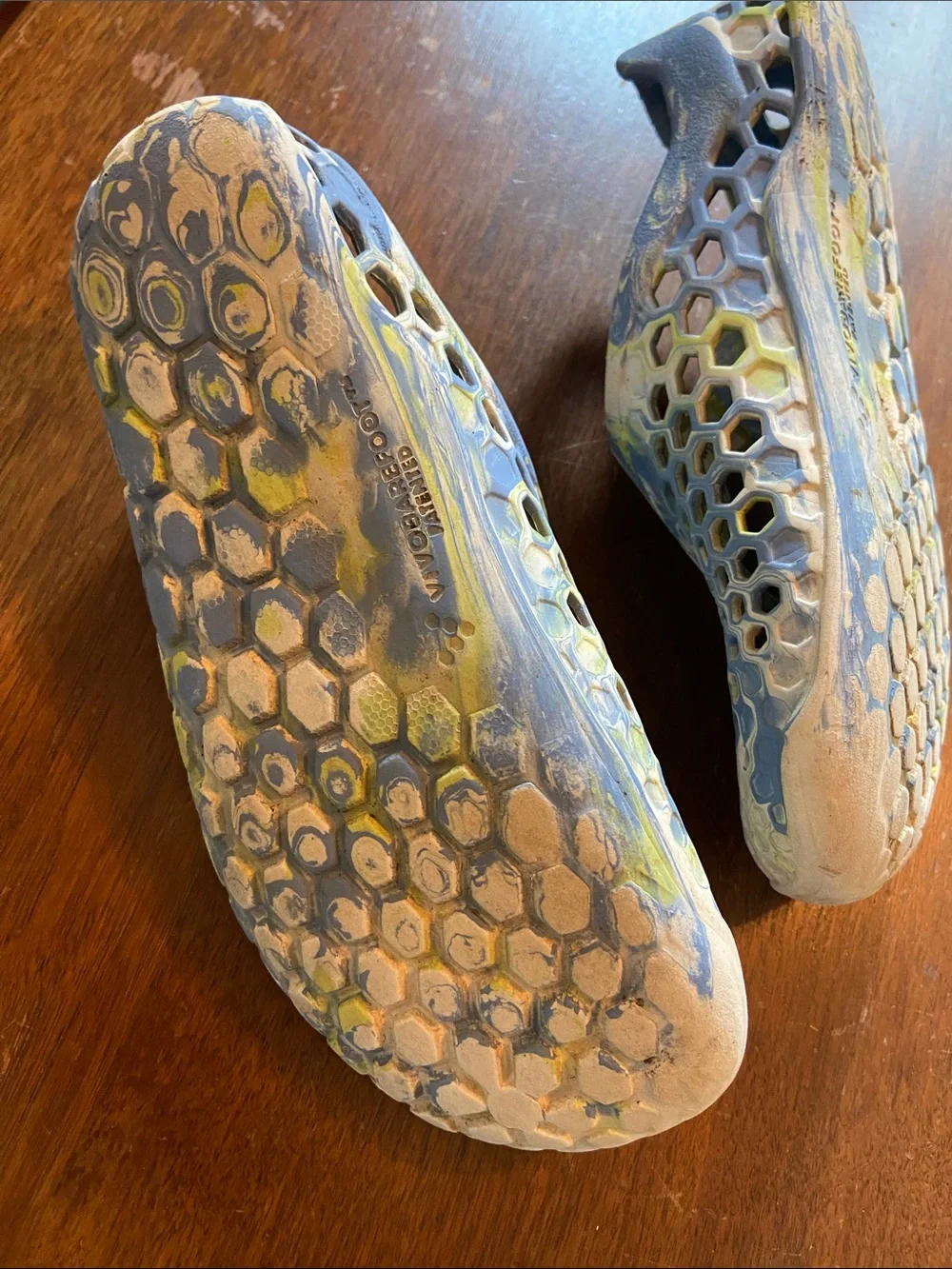 Vivobarefoot kids Ultra Bloom water shoes US 1 / EU 32